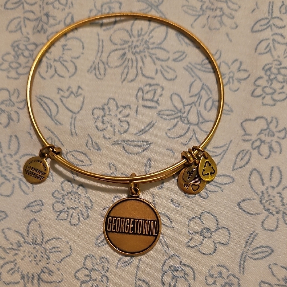 Gold Expandable Charm Bracelet with Circular Charms